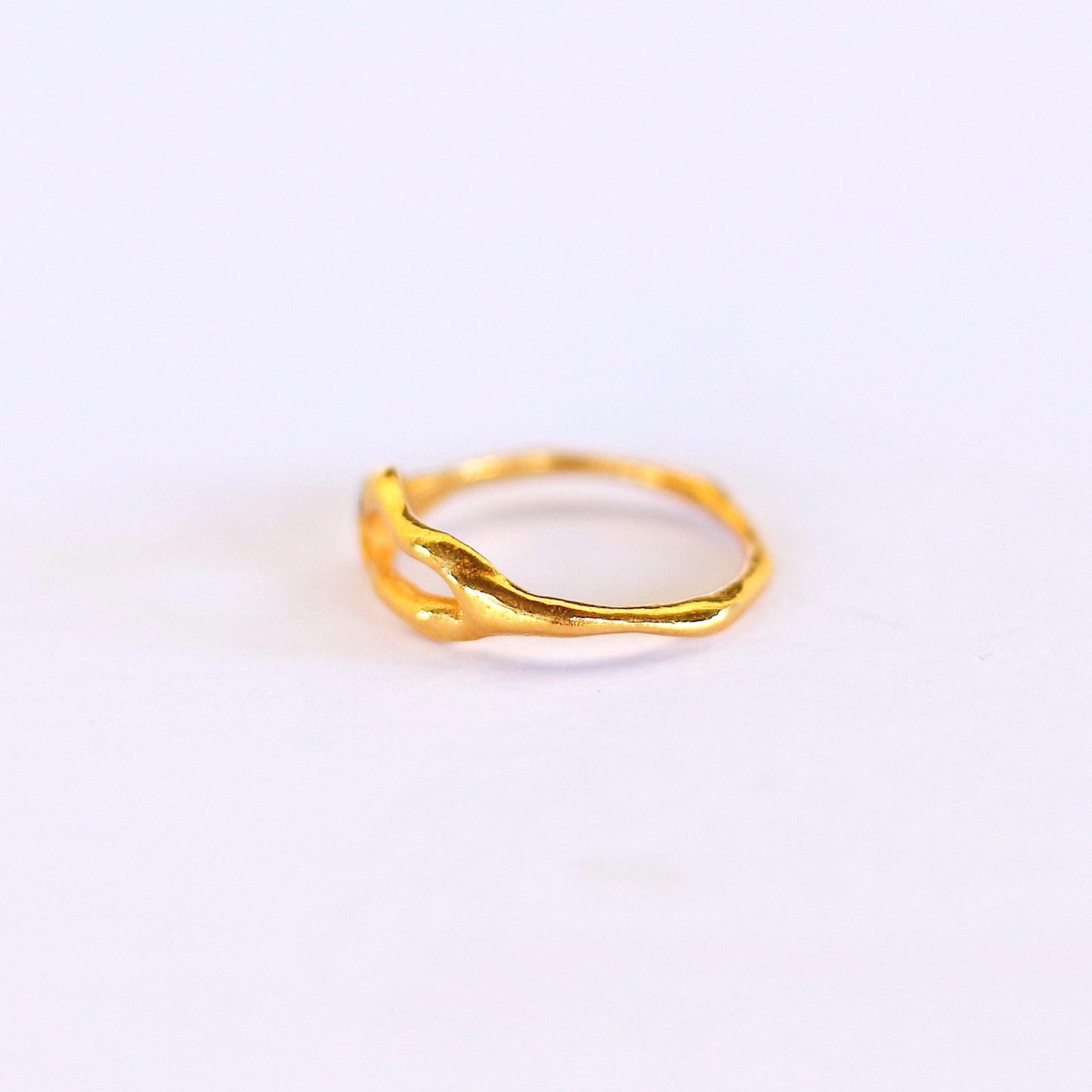 Ring silver gold plated green tourmaline organic shape fluid handcrafted Handmade bespoke lisbon