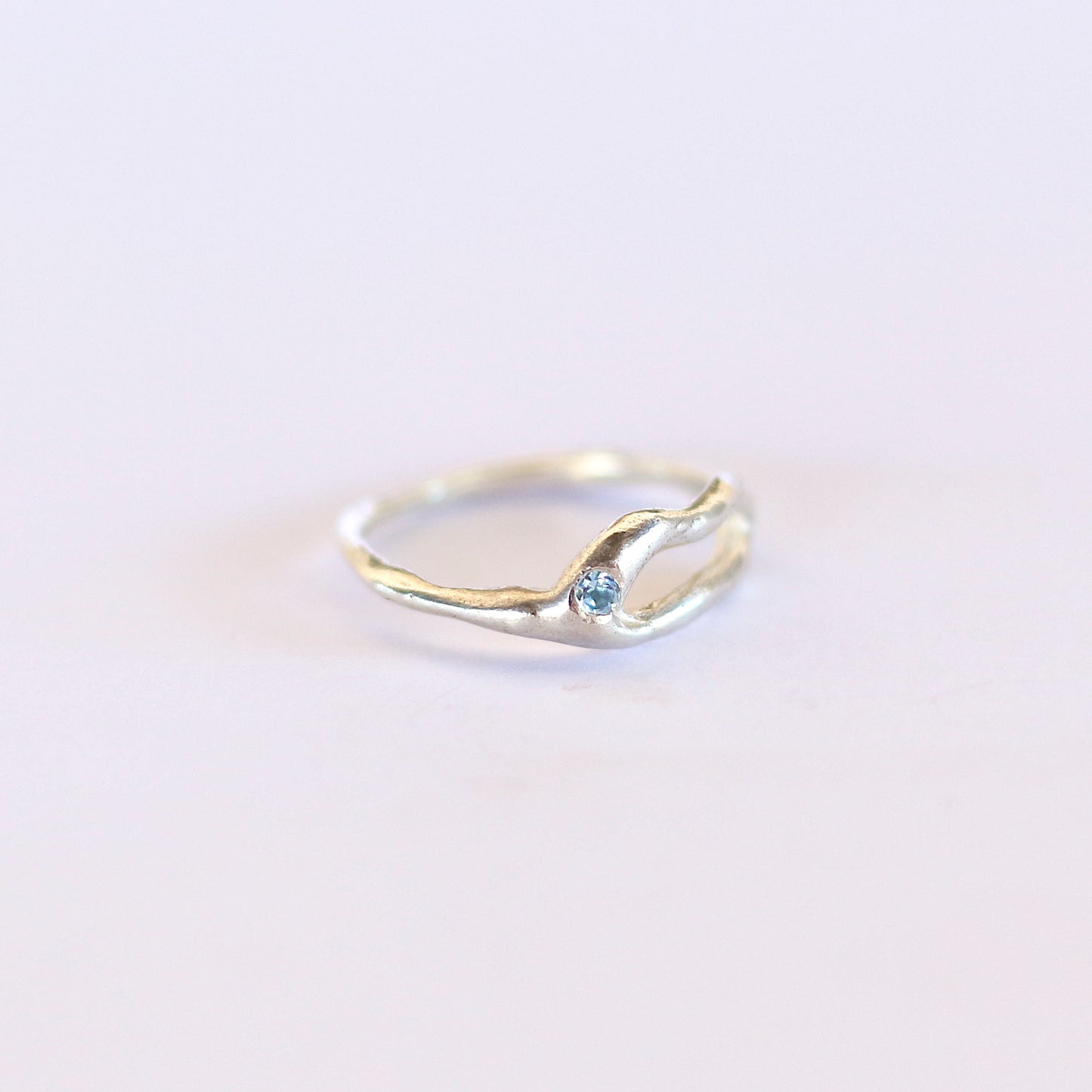 Ring silver gold plated green tourmaline organic shape fluid handcrafted Handmade bespoke lisbon