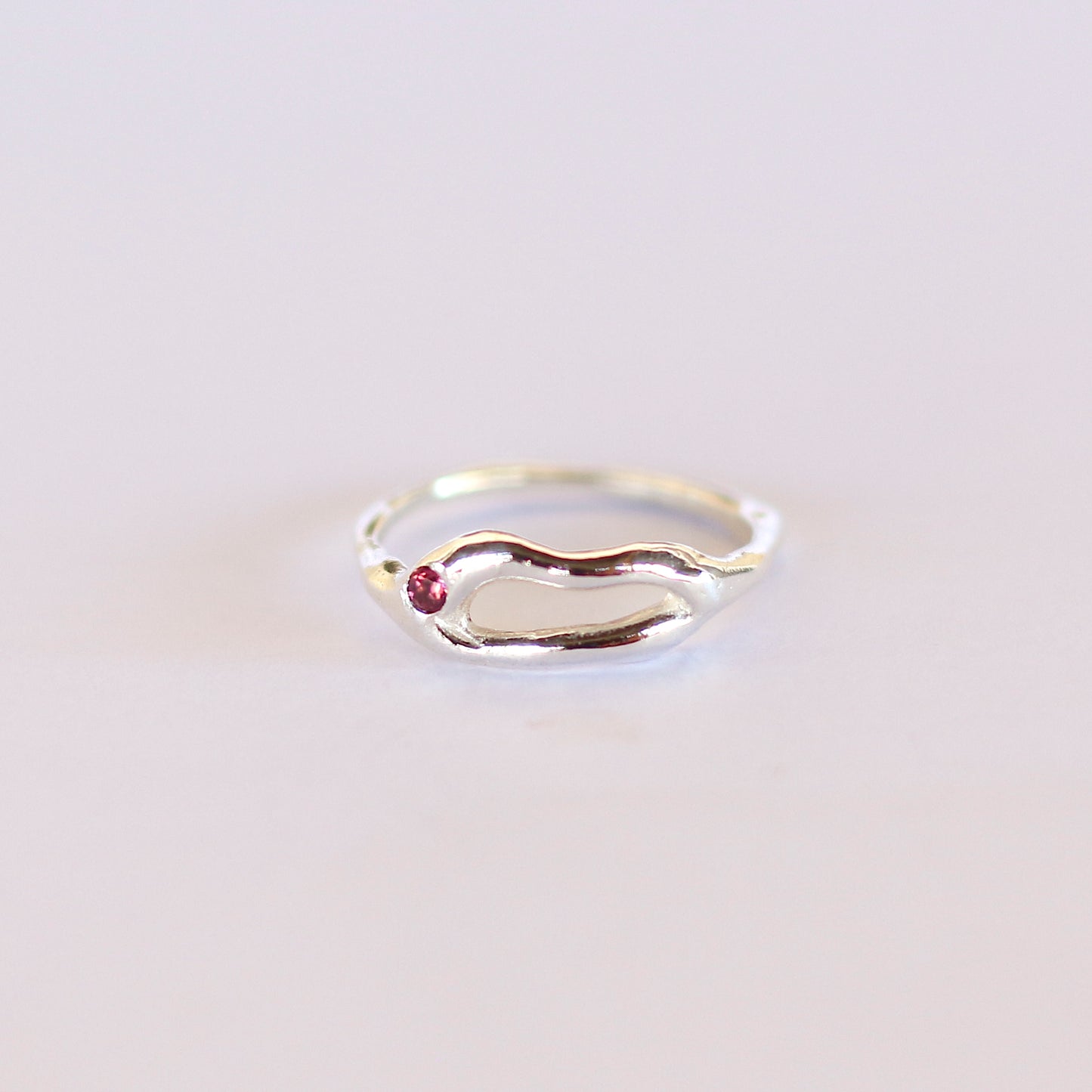 Ring silver gold plated green tourmaline organic shape fluid handcrafted Handmade bespoke lisbon