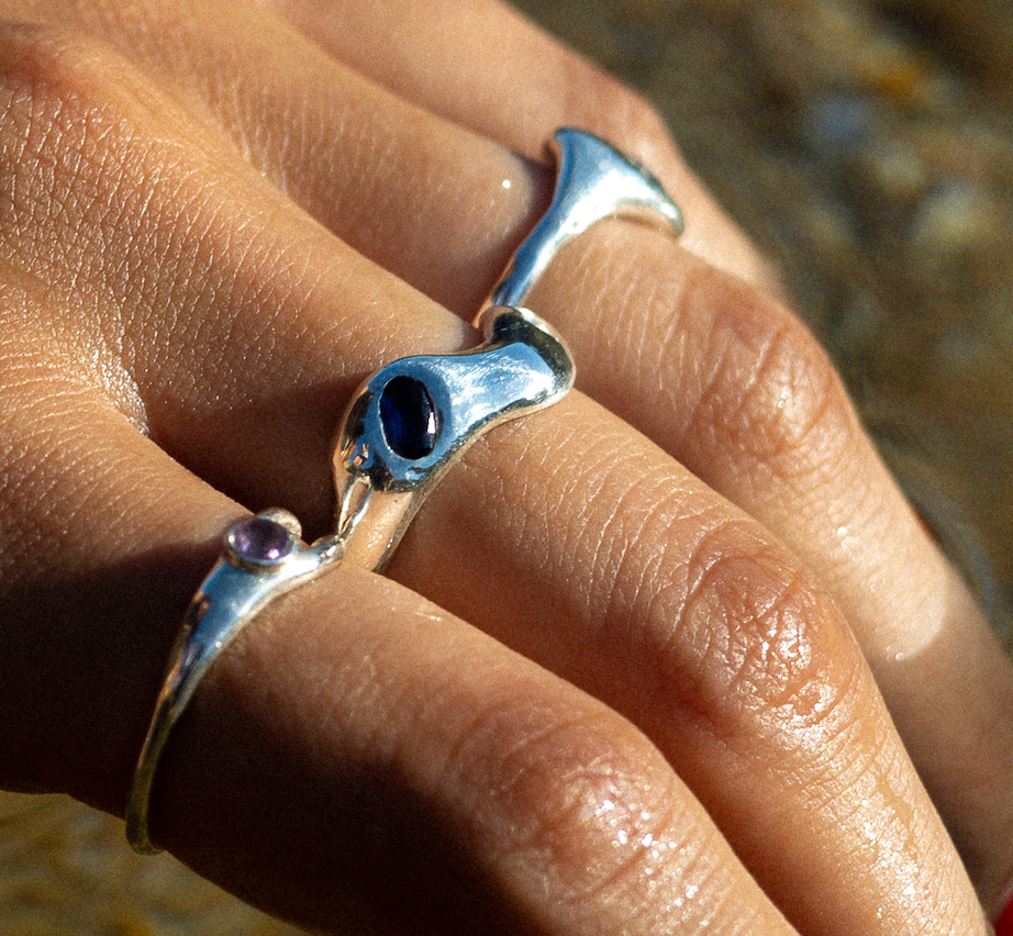 Ring jewelry sapphire handcrafted fluid organic  fashion silver deisgn